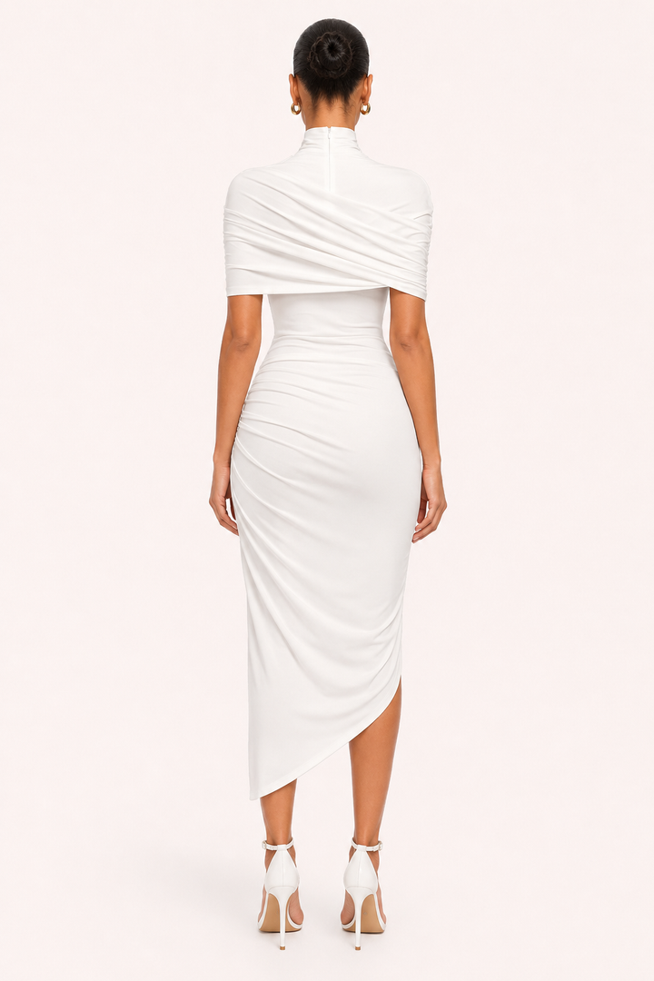 Stijlvolle midijurk met coltrui voor dames, perfecte avondjurk voor speciale zomeravonden.