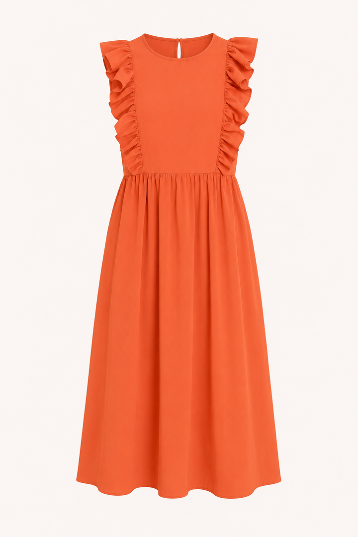 Zomerse lange jurk met ruches, een wijde rok en ronde hals, perfect voor een elegante look.