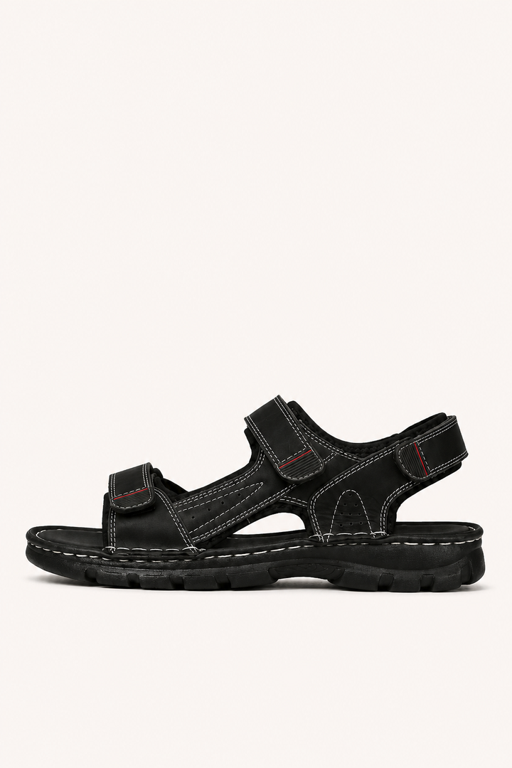 Robuuste herensandalen met klittenband en dikke profielzool voor optimale stabiliteit.
