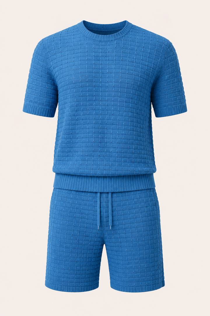 Stijlvolle herenset zomer: modern T-shirt en comfortabele short met trendy design.