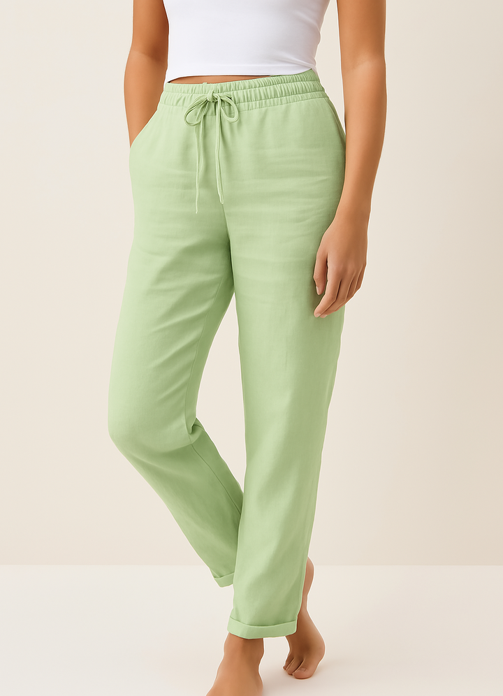 Luchtige linnenblend damesbroek voor zomer, comfortabel en stijlvol, ideaal voor casual en chique gelegenheden.