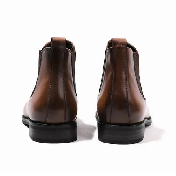 Comfortabele heren instapper Chelsea boots, met elastische zijkanten voor gemakkelijk aan- en uittrekken.