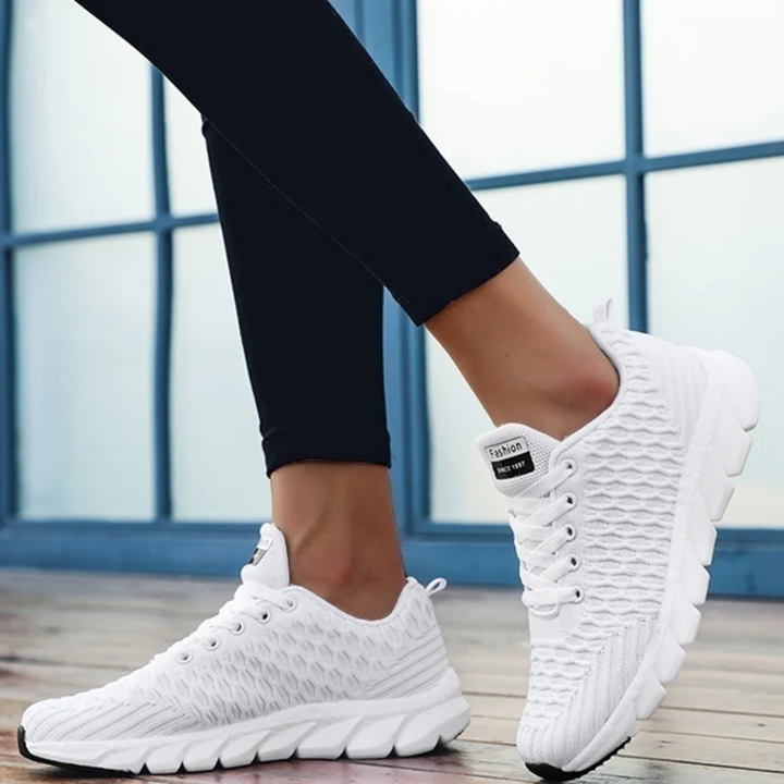 Unisex comfortabele sneakers voor dagelijkse stijl; modern design, ideaal voor heren en dames vrijetijd.