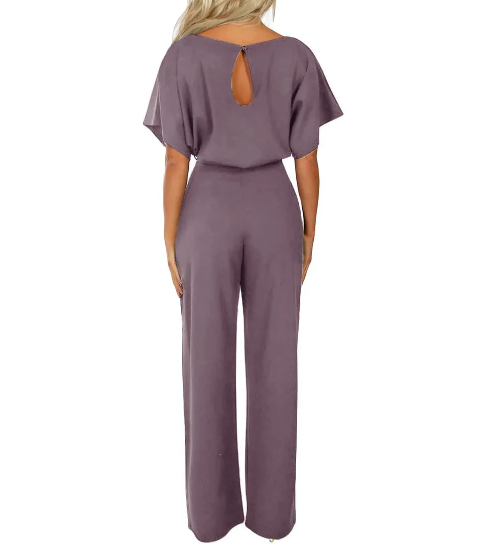 Luxe dames jumpsuit Clarissa met ceintuur, combineert comfort met een chique uitstraling voor elke gelegenheid.