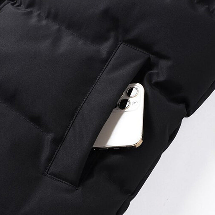 Nieuwe collectie: veelzijdige heren bodywarmer met bont. Een warm, lichtgewicht wintervest voor mannen.