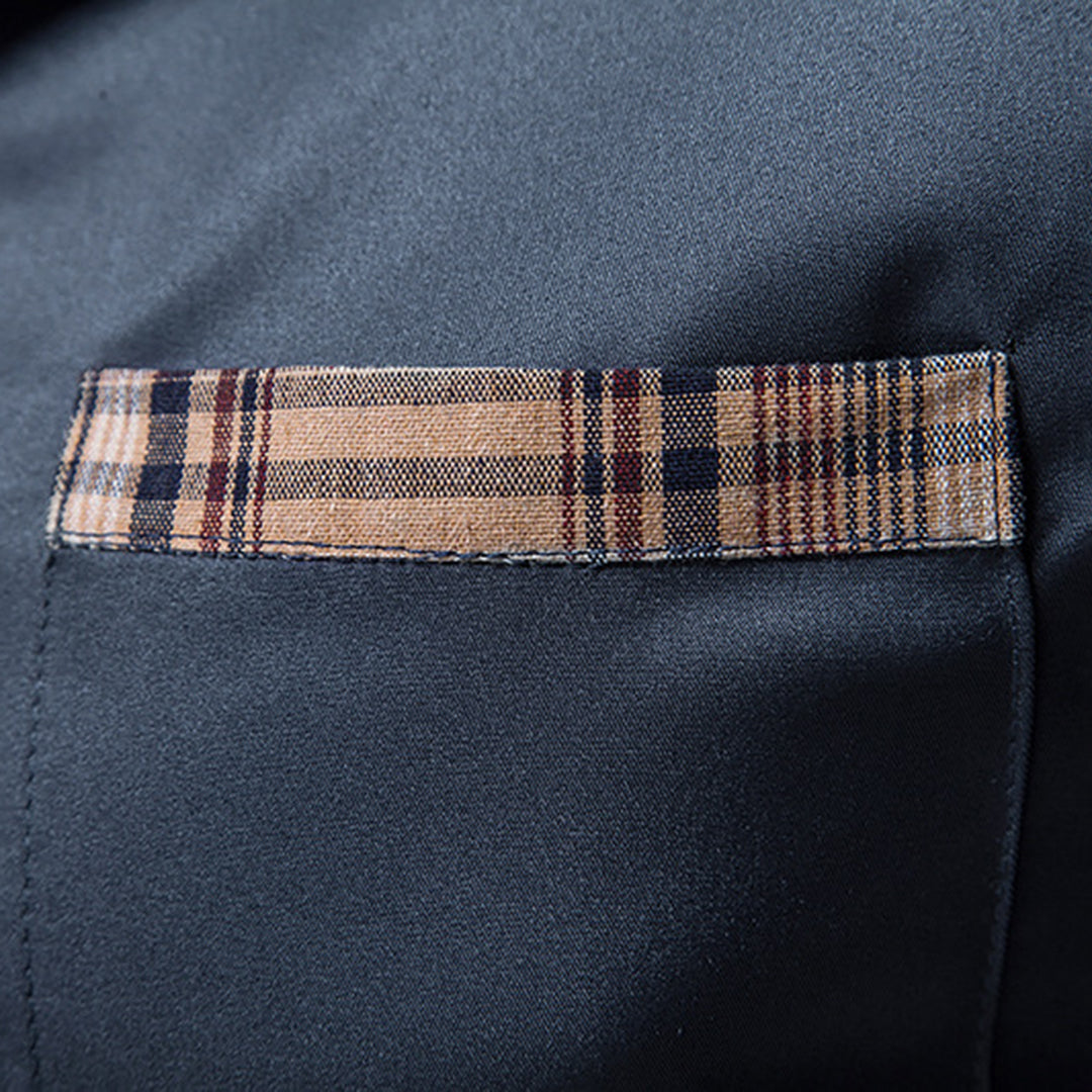 Trendy slim fit herenoverhemd met klassieke kraag. Perfecte moderne pasvorm voor stijlvolle heren kleding.