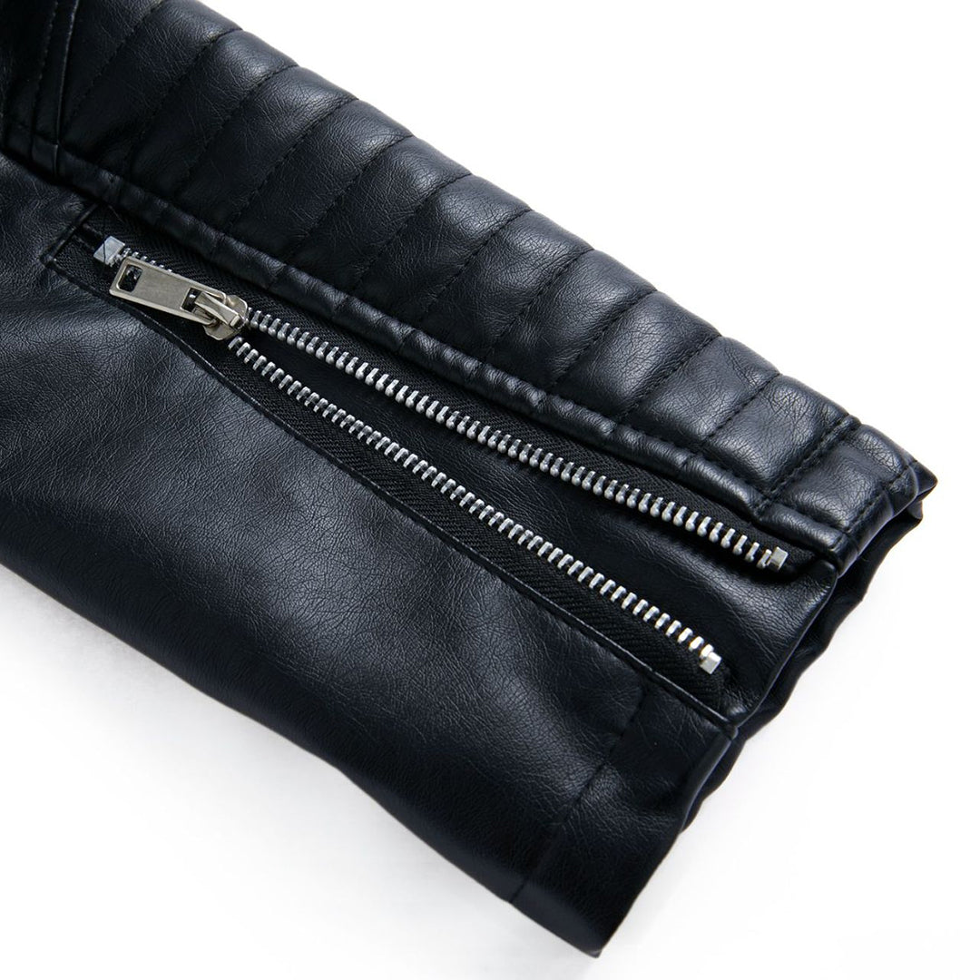 Nieuwe collectie: Dames trendy leren jas. Duurzame kwaliteit met een elegante look, ideaal voor het hele jaar.