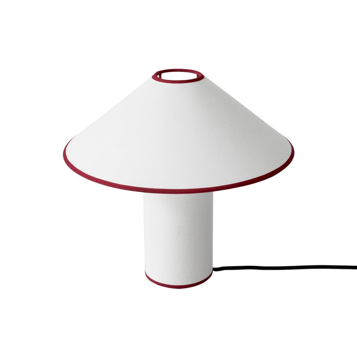 Elegante Lunara tafellamp, de stoffen kap zorgt voor een diffuus en aangenaam sfeerlicht in huis.