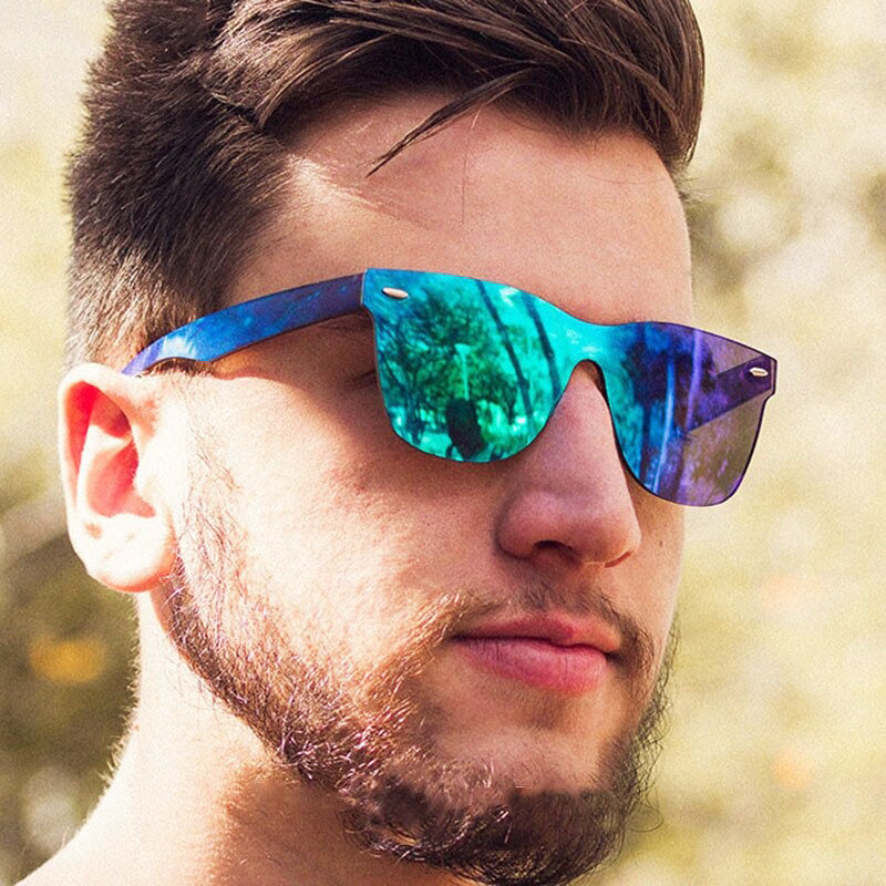 Zomerse unisex zonnebril met randloos montuur, trendy en functioneel met UV400.