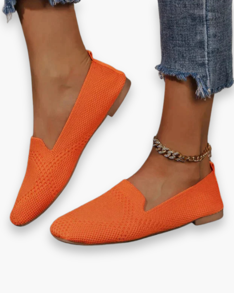 Lichtgewicht en ademende dames instappers, perfecte zomerschoenen die comfort en stijl moeiteloos combineren.
