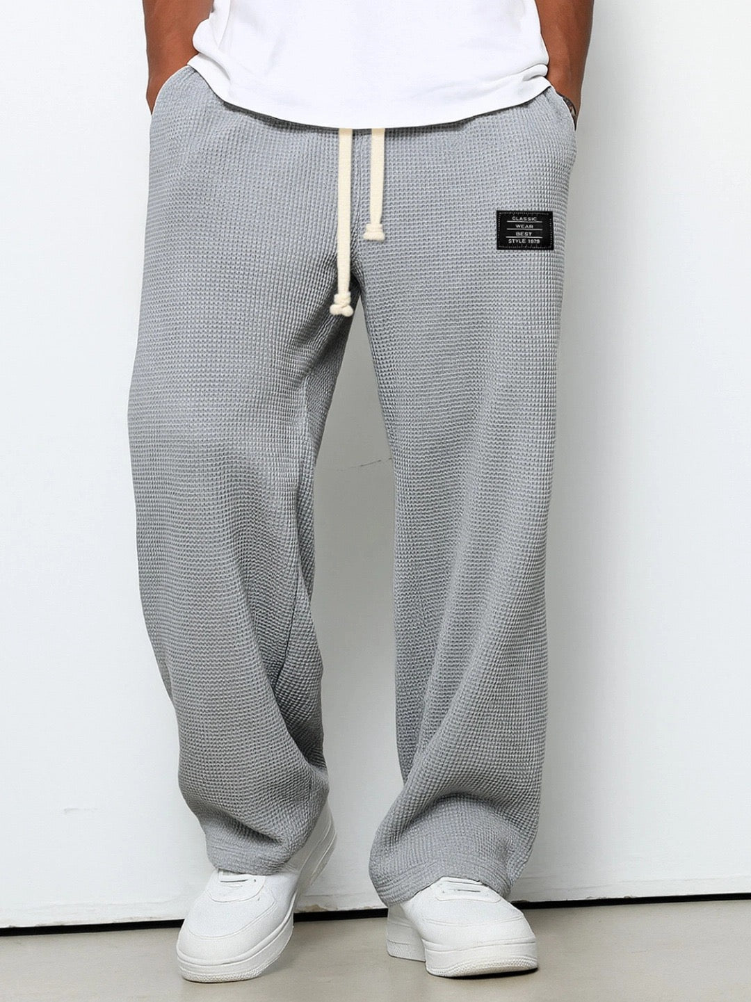 Veelzijdige comfortbroek voor heren, ontworpen voor bewegingsvrijheid en een ontspannen look.