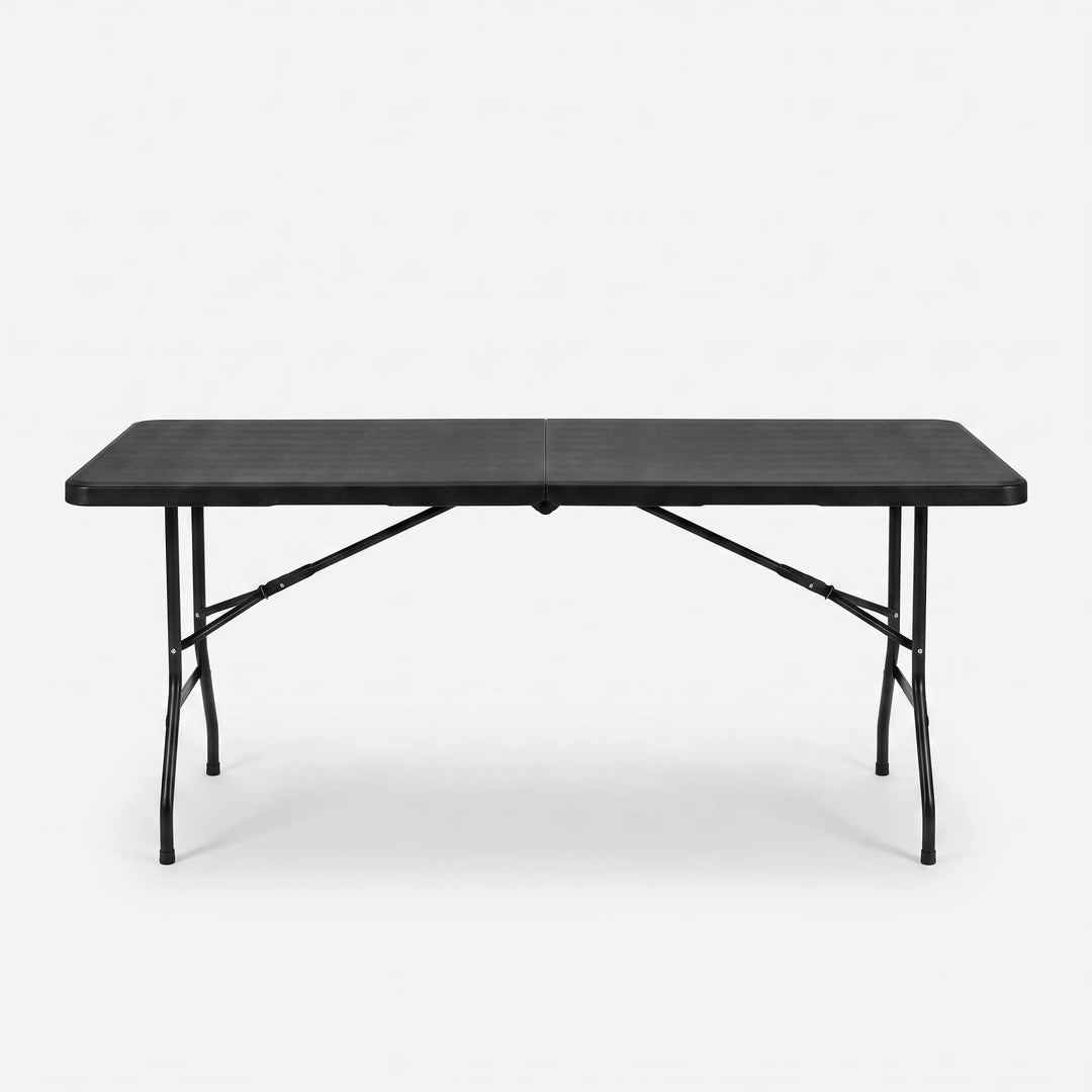 Ruime zwarte klaptafel voor buiten, ideaal voor 8 personen en makkelijk op te bergen in de tuin of op camping.
