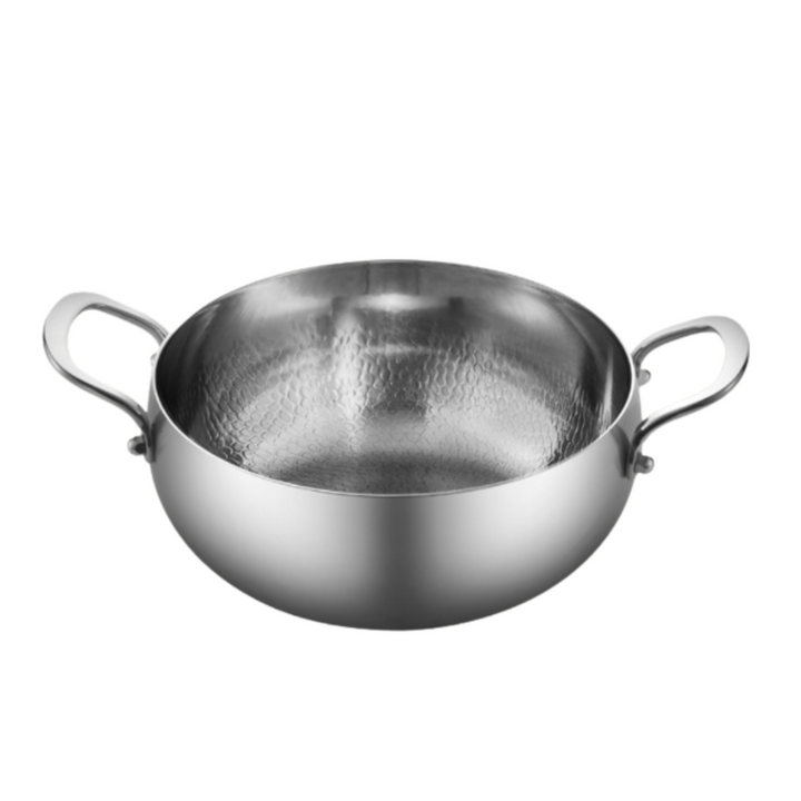Grote titanium diepe pan voor gezond koken. Perfect voor stoofschotels en familiemaaltijden, inductiegeschikt.