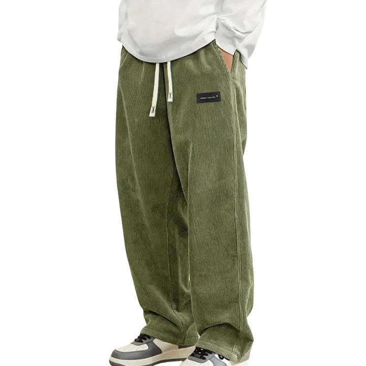 Wijde heren jogger met comfortabele pasvorm, ideaal voor ontspanning en casual dagen. Stijlvol en veelzijdig.