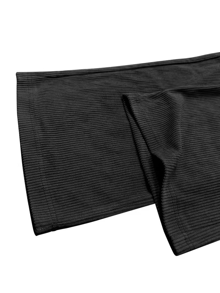Veelzijdige heren corduroy broek met rechte pijpen en losse pasvorm, geschikt voor alle seizoenen.