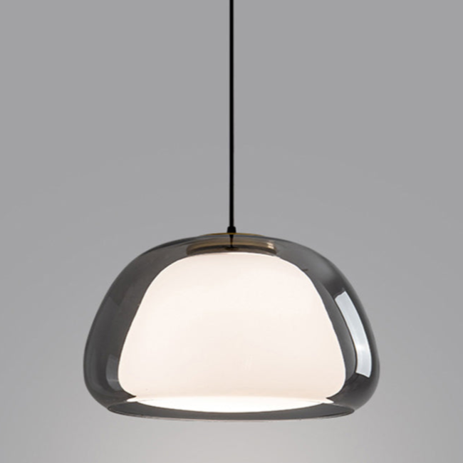 Sfeervolle eetkamer hanglamp, jelly design, met prachtige glazen kap en moderne uitstraling.