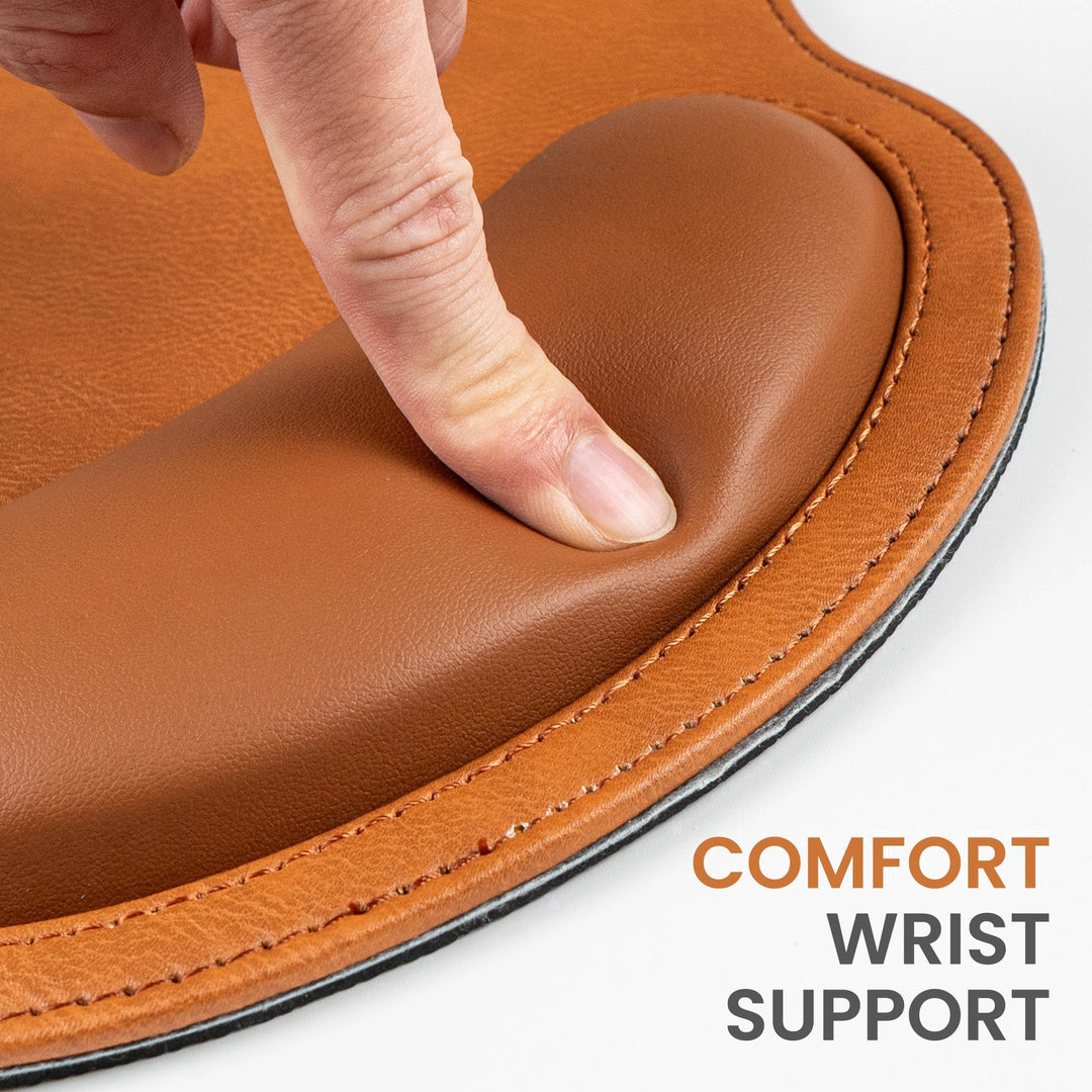 Design muismat van leer met gepersonaliseerde foto, polssteun en antislip voor ergonomische en sfeervolle bureau.