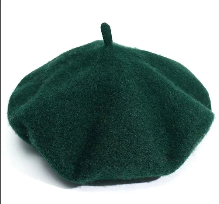 Zachte dames wollen baret, stijlvol en warm. De perfecte wintermuts voor elke vrouw.