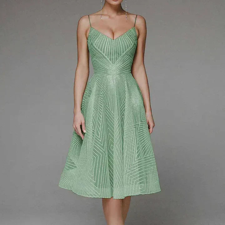 Perfecte bruiloftsjurk voor dames: elegante A-lijn midi jurk met hartvormige halslijn.