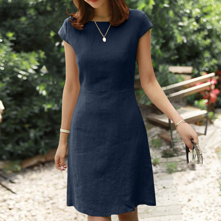 Luchtige dames mini zomerjurk A-lijn, met open rug, voor een comfortabele en vrouwelijke uitstraling.