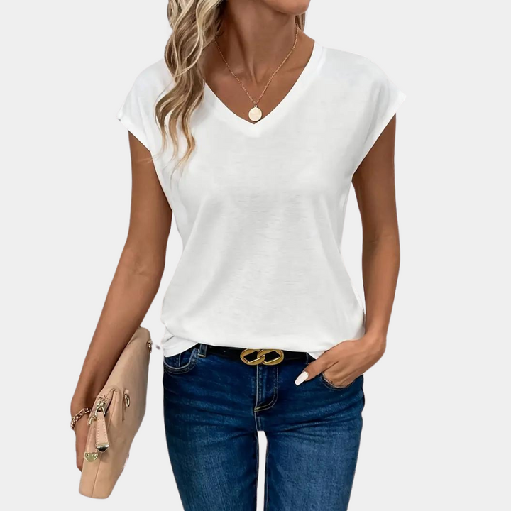 Comfortabel wit V-hals dames T-shirt, ideaal voor zomerse dagen of als stijlvolle basic.