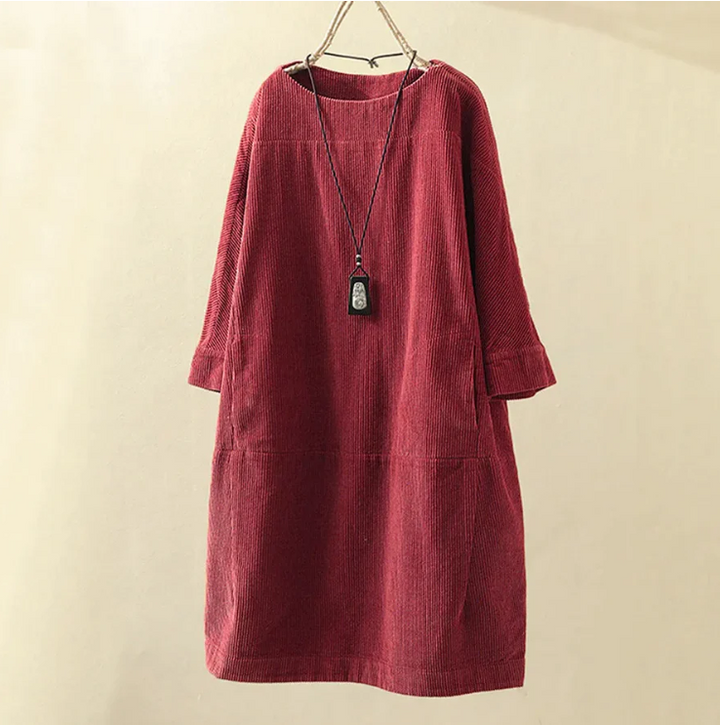 Dames comfortabele midi zomerjurk met korte mouwen en o-hals, ideaal voor casual gelegenheden.