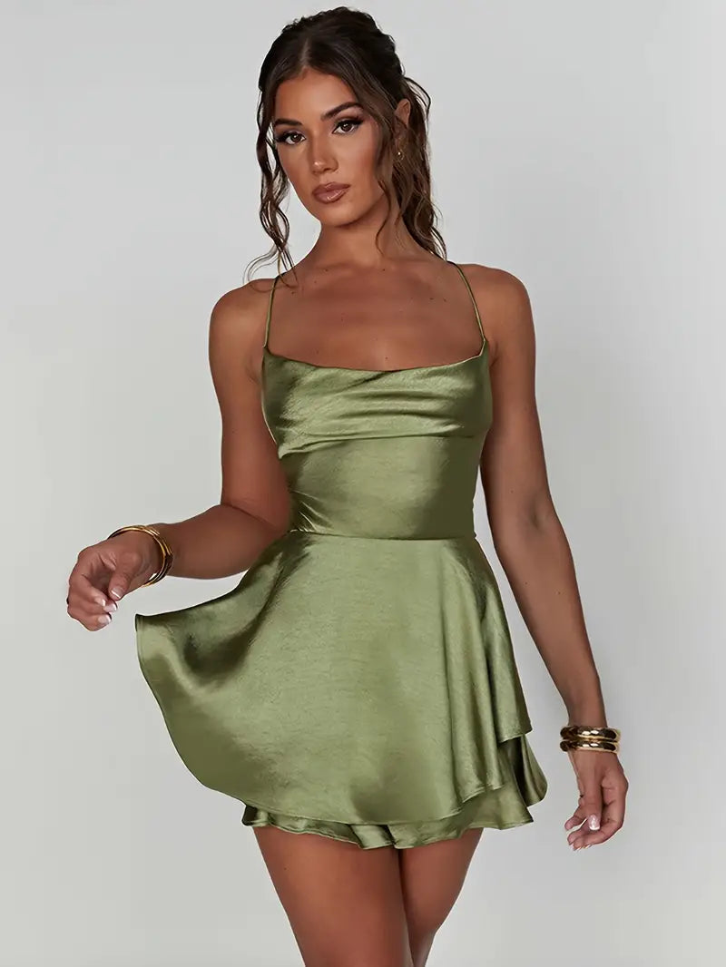 Stijlvolle geribbelde mini cocktailjurk voor dames, elegante slimfit pasvorm. Perfecte partyjurk.