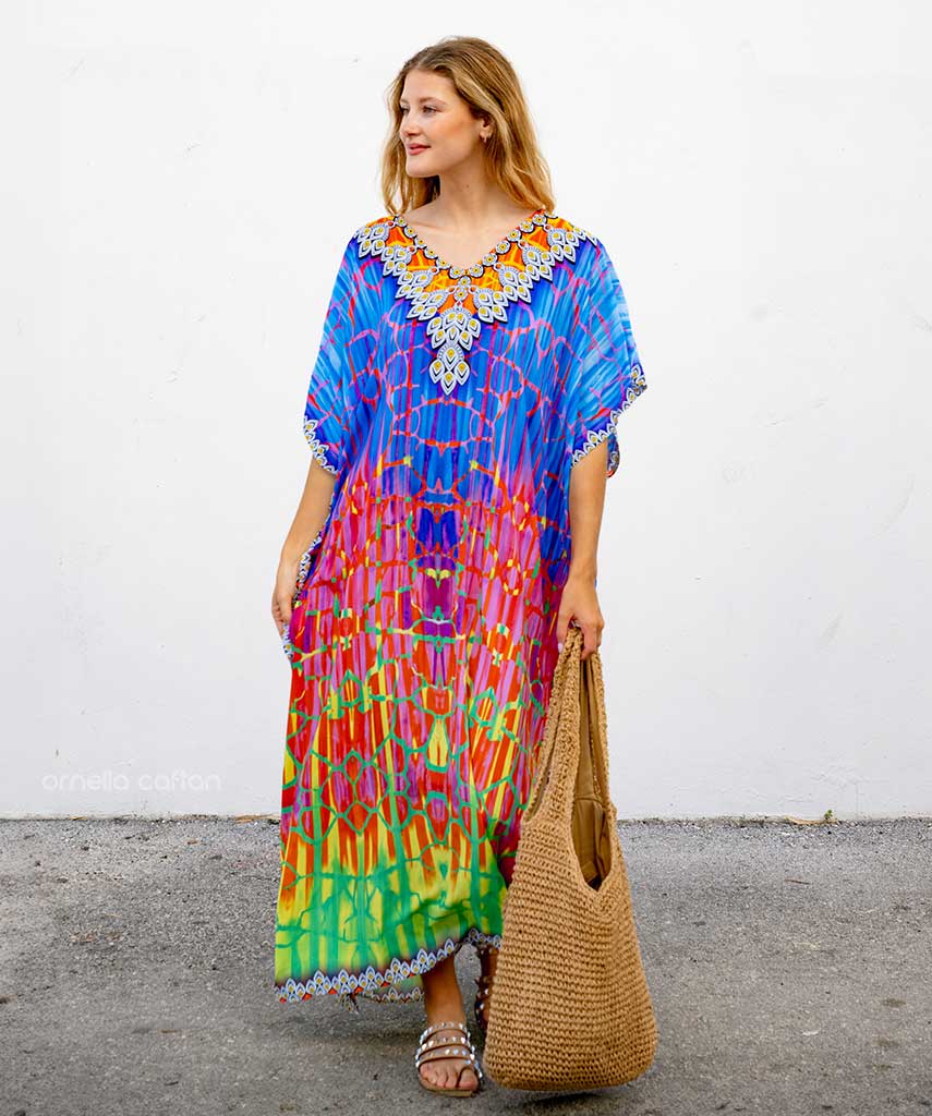 Bohemian stijl maxi damesjurk Salve, comfortabel en elegant met bloemen voor de zomermaanden.