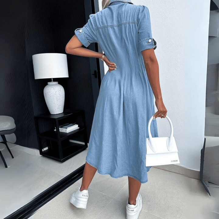 Midi kraagjurk voor dames, veelzijdig en elegant. Ideaal voor een stijlvolle look met knoopdetails en lange mouwen.