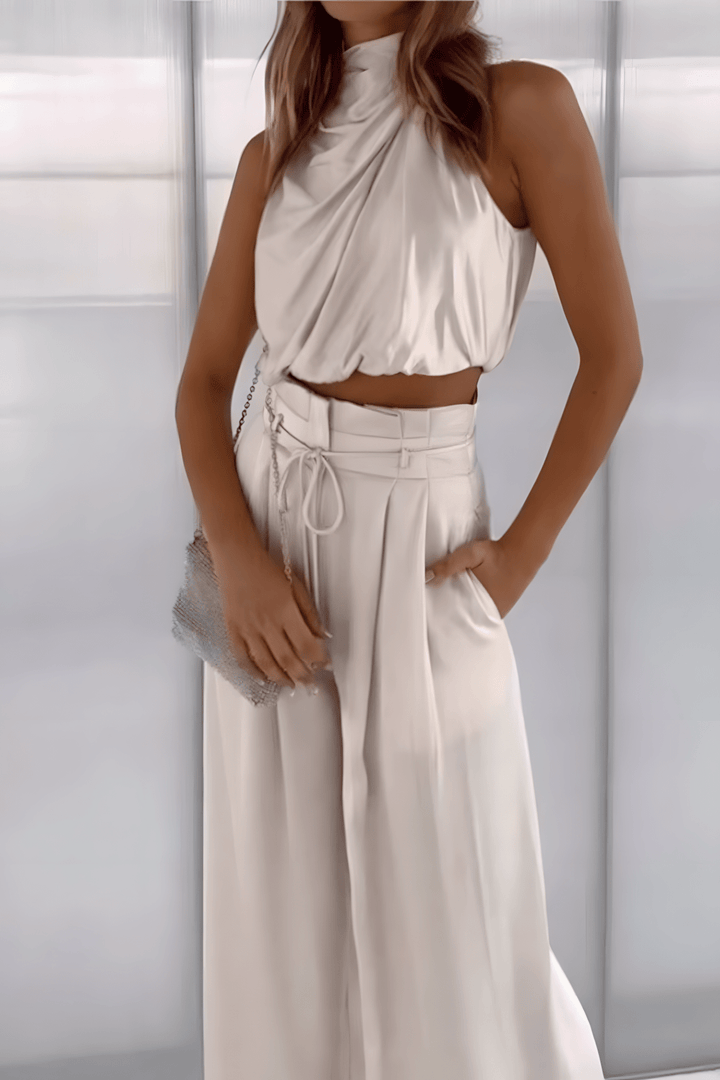 Dames mouwloze top en wijdvallende broek set. Perfecte comfortabele zomeroutfit, casual chic.