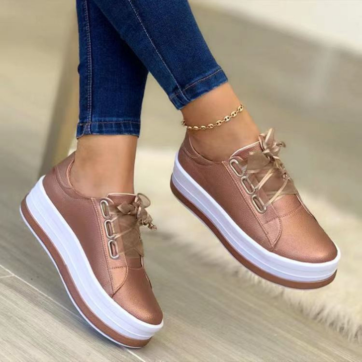 Comfortabele dames sportschoenen met trendy lintveters, bieden orthopedische steun en een elegante look.