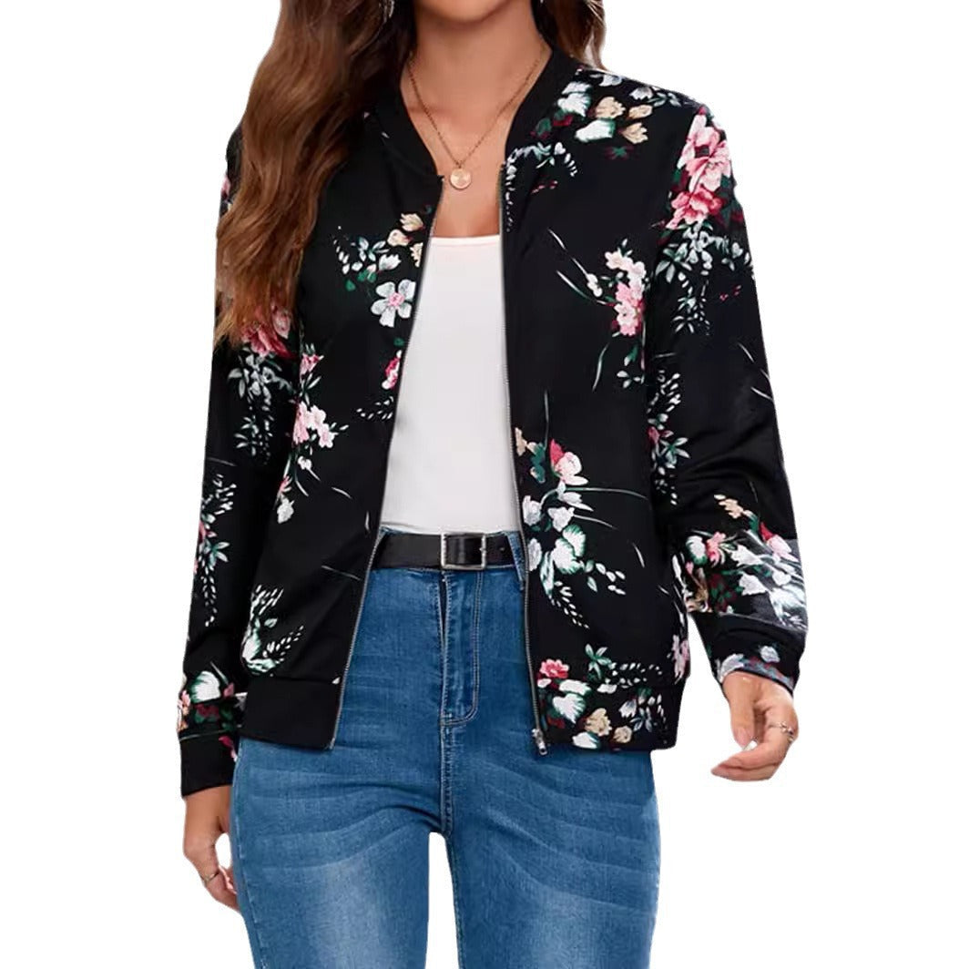 Dames bomberjack met opvallende bloemenprint en ritssluiting. Trendy en comfortabele bovenkleding voor een stijlvolle look.