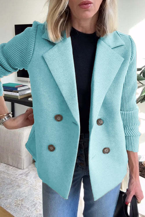 Elegante double breasted damesblazer met reverskraag, verkrijgbaar in grote maten voor ultiem comfort.