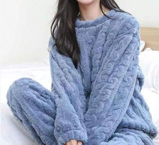 Stijlvol dames tweedelig huispak, zachte loungewear set met lange mouwen, perfect voor relaxte avonden.