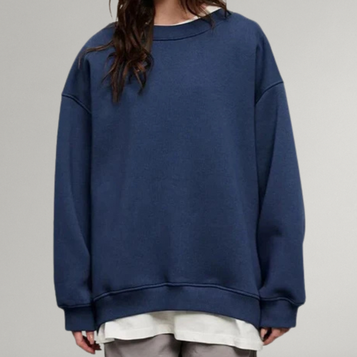 Detail ronde hals van trendy oversized dames sweater, comfortabele casual kleding voor herfst en winter.