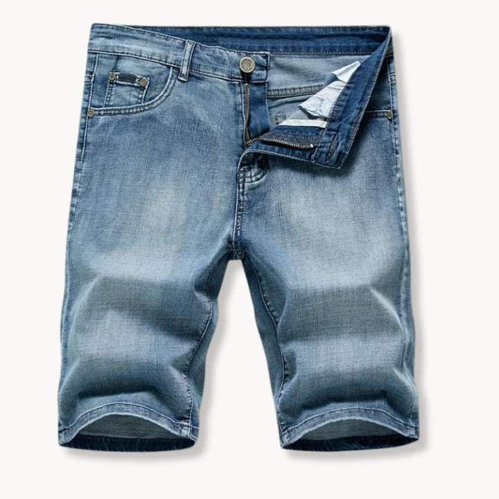 Comfortabele heren denim shorts met rits en knoopsluiting. Casual zomerse korte broek, regular fit.