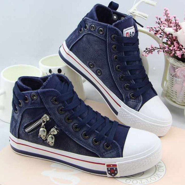 Stijlvolle blauwe casual dames schoenen, een trendy keuze voor damesmode.