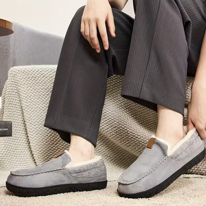 Zachte unisex pantoffels met dikke, comfortabele zool, perfect voor heren en dames in huis.