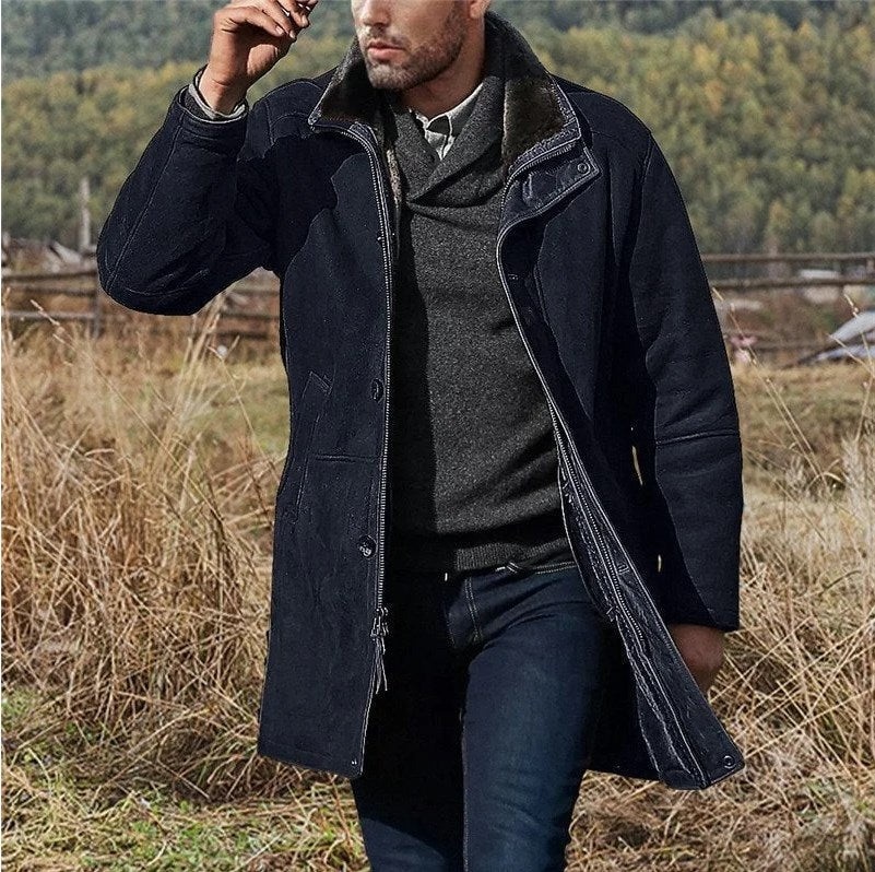 Praktische heren waterafstotende jas, warm en comfortabel. Ideale winterjas voor actieve mannen.