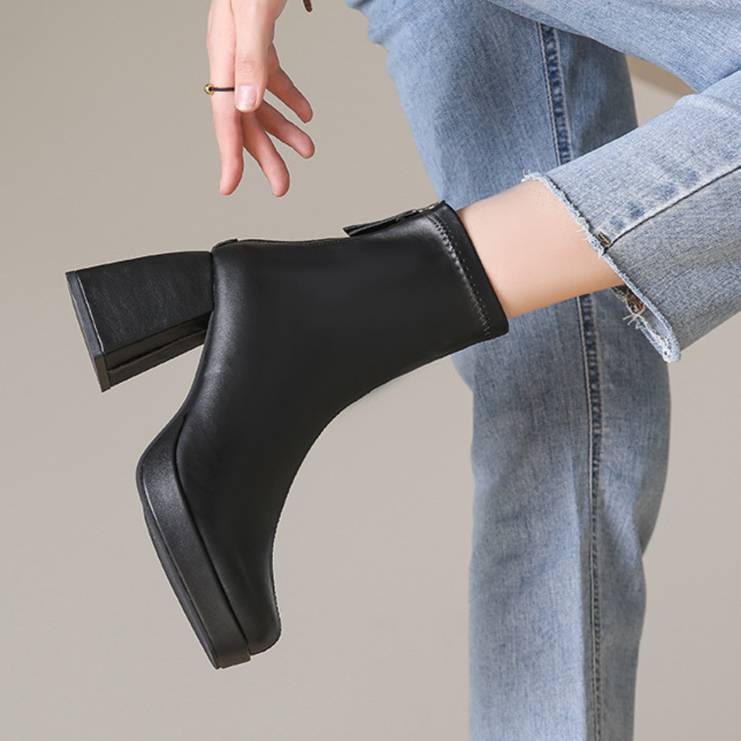 Comfortabele dames platform enkellaarsjes, met chique design en perfect voor lange dagen.