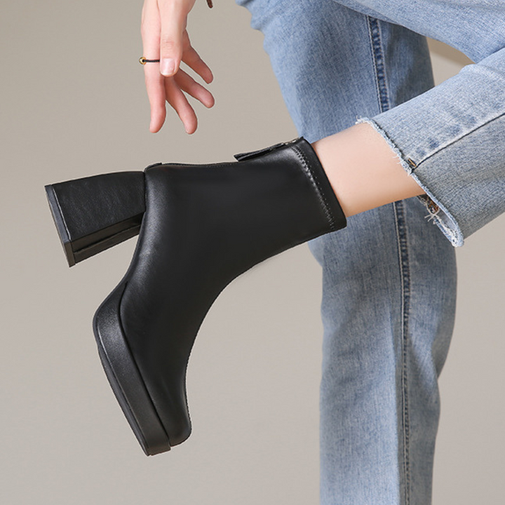 Comfortabele dames platform enkellaarsjes, met chique design en perfect voor lange dagen.