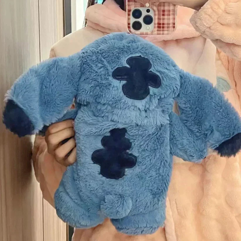 Gezellige knuffel warmwaterkruik voor ontspanning. Ideaal als cadeau voor warmte en comfort tijdens koude winteravonden.