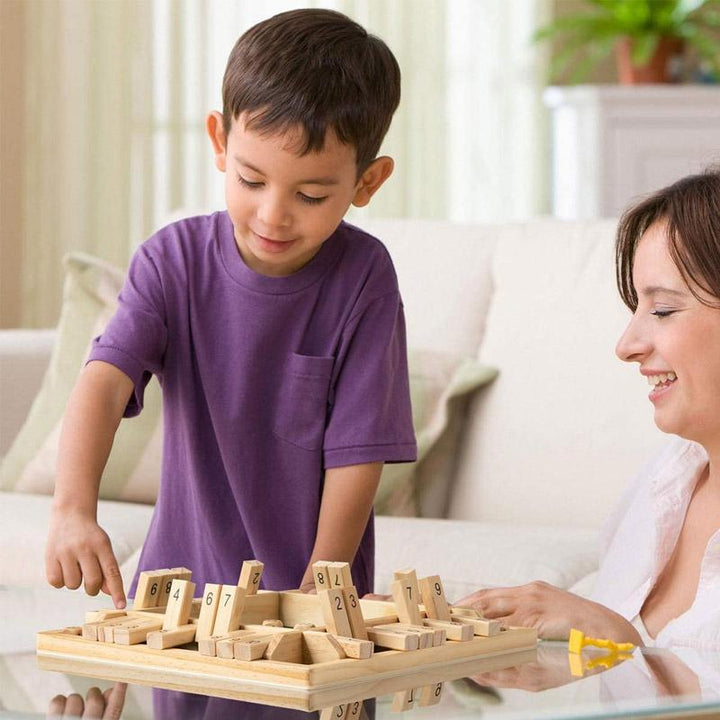 Dit leuke familiespel dobbelspel is het perfecte cadeau voor kinderen en volwassenen. Gegarandeerd plezier!