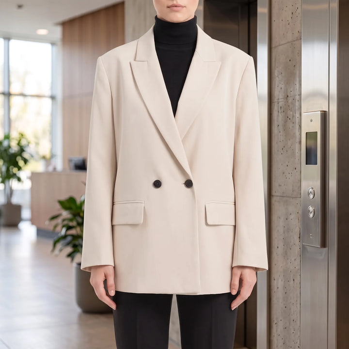 Stijlvolle dames double-breasted blazer voor een zakelijke of casual elegante look. Veelzijdig en modern.