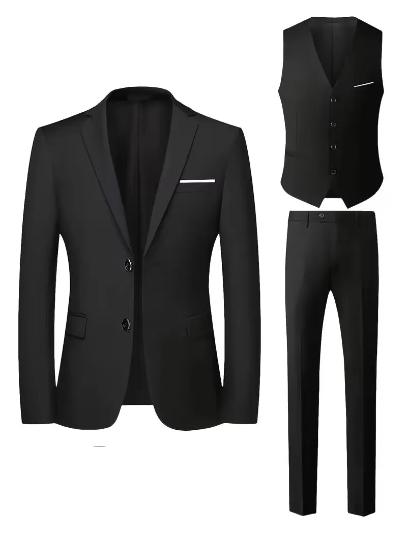 Herenpak gedragen door een model, driedelig slim fit en glanzend, toont perfecte pasvorm.
