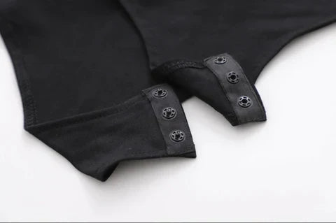 Off-shoulder dames body in effen kleur, lange mouwen. Stijlvol en comfortabel voor elke gelegenheid.