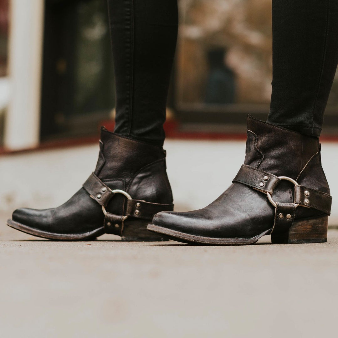 Elegante dames Maxime schoenen in leer, perfect voor een trendy en moderne look. Comfortabele dagelijkse schoenen.