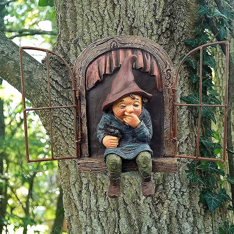 Tuin dwerg figuur van duurzaam hars, decoratief en weerbestendig. Voor binnen en buiten.