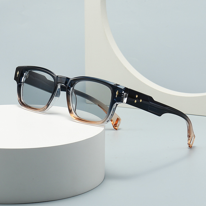 Unisex gepolariseerde zonnebril met uniek octagonaal frame. Ideaal voor UV400 zonbescherming en stijl.