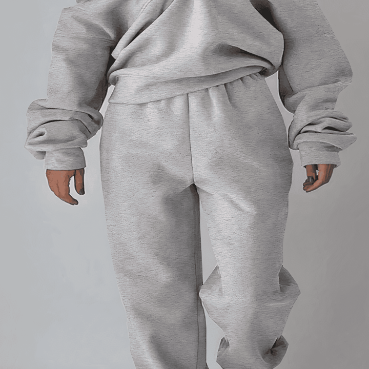 Comfortabel dames trainingspak Ava, een complete set voor ultiem comfort en een trendy uitstraling.